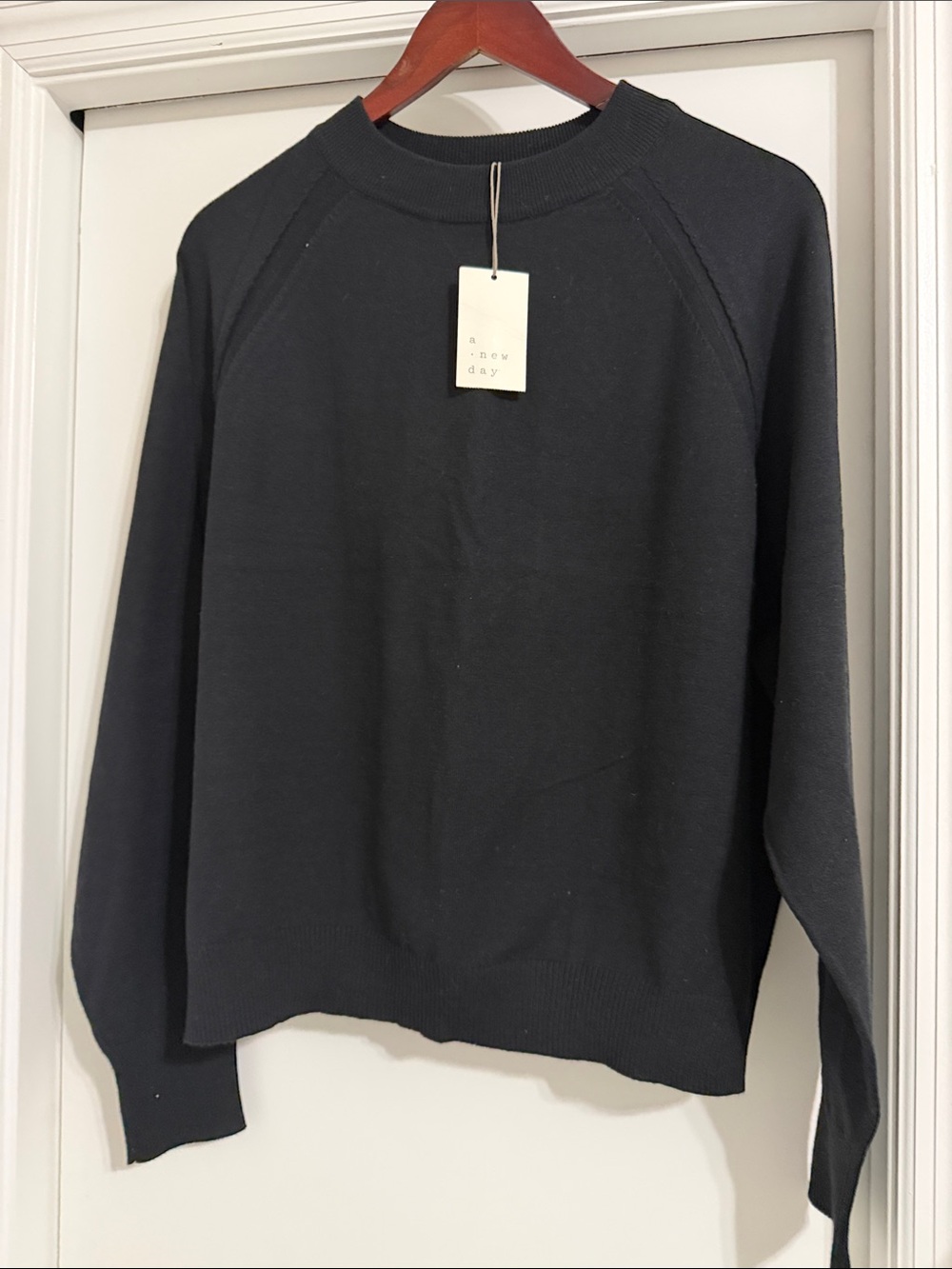 🍁🌾A New Day Women's Black Crewneck Sweater